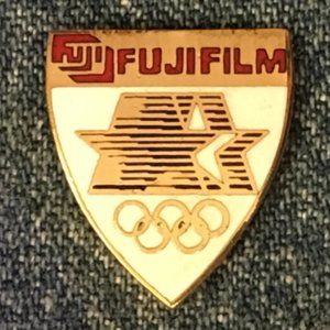 Fuji Film Olympic Sponsor Pin ~ 1984 Los Angeles with Stars in Motion Logo